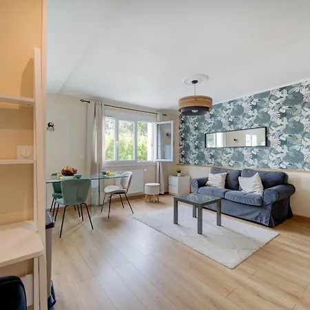 Apartment Calme - Parking Prive - Proche Tram *
